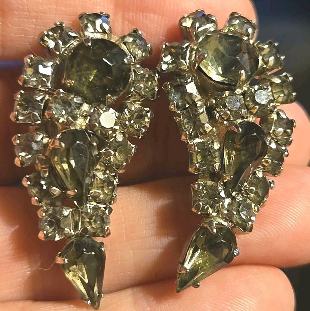 Vintage Smokey Quartz Rhinestone Clip On Earrings Silvertone